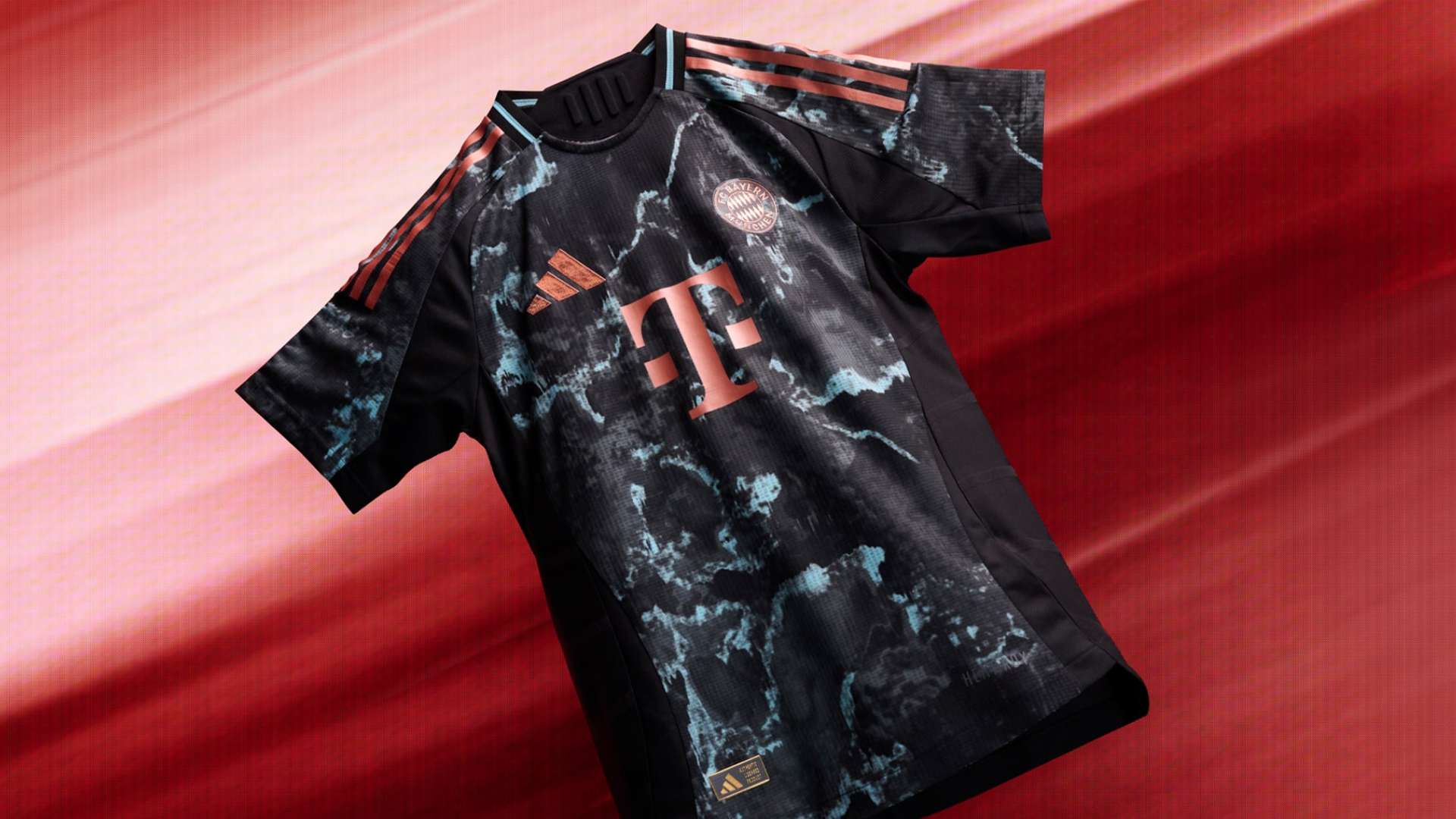 曼晚：安東尼展現出職業態度與鬥誌與拉什福德進行對比.