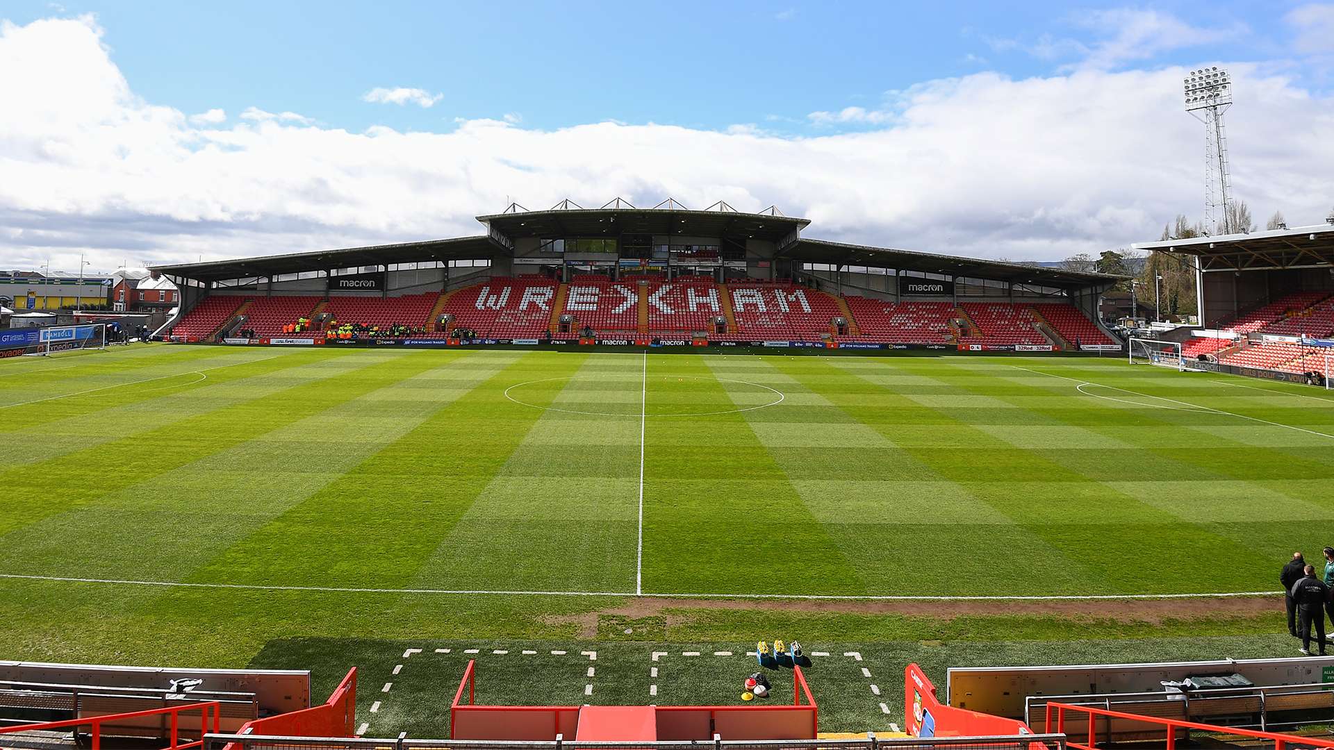 也与球队在 也与球队在